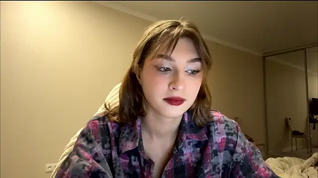 Snapshot of ElliKrovel chatting on February 19, 2026, 3:08 pm ElliKrovel online show from February 19, 2026, 3:08 pm