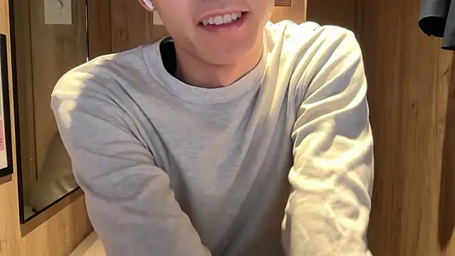 taro taro45 online show from April 3, 2026, 9:18 am