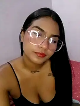 Snapshot of Zoe_Renata chatting on February 11, 2026, 12:32 pm Zoe Renata online show from February 11, 2026, 12:32 pm