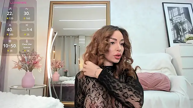 Snapshot of ElinaMoon_ chatting on February 21, 2026, 6:47 am ElinaMoon online show from February 21, 2026, 6:47 am