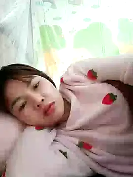 Snapshot of Loyalty-love chatting on February 10, 2026, 2:32 pm Loyalty-love online show from February 10, 2026, 2:32 pm