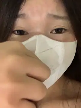 Rin-yiyi online show from February 25, 2026, 4:00 am