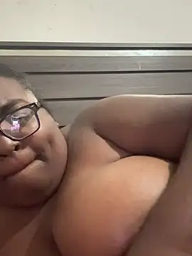 lanegriis1 online show from March 11, 2026, 5:46 am