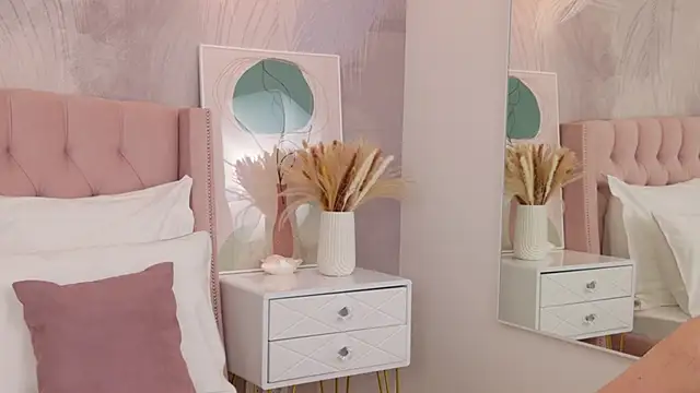 StacyHicks online show from April 16, 2026, 3:24 pm