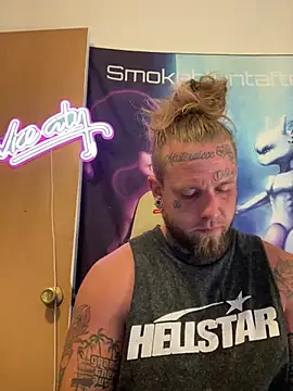 Snapshot of Smokebluntafterblunt chatting on June 17, 2026, 2:36 am Smokebluntafterblunt online show from June 17, 2026, 2:36 am