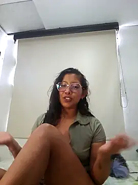 Snapshot of Camila_Lopez1 chatting on February 11, 2026, 5:07 pm Camila Lopez1 online show from February 11, 2026, 5:07 pm