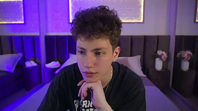 StefanBev online show from March 26, 2026, 7:52 pm