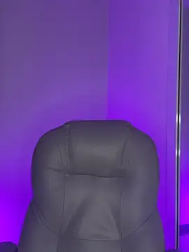 Wen 01 online show from April 15, 2026, 11:17 am