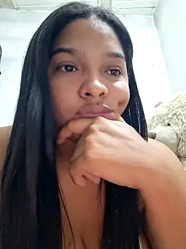 Snapshot of AnnaMil3J chatting on February 21, 2026, 5:08 am AnnaMil3J online show from February 21, 2026, 5:08 am