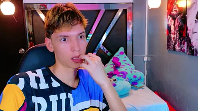 Snapshot of Liam_Green1 chatting on February 22, 2026, 1:20 pm Liam Green1 online show from February 22, 2026, 1:20 pm