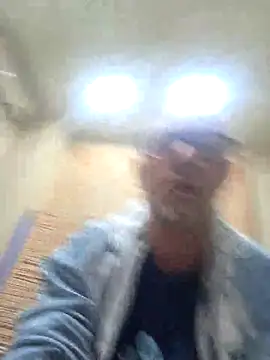 Snapshot of pareja47 chatting on April 22, 2026, 7:55 am pareja47 online show from April 22, 2026, 7:55 am