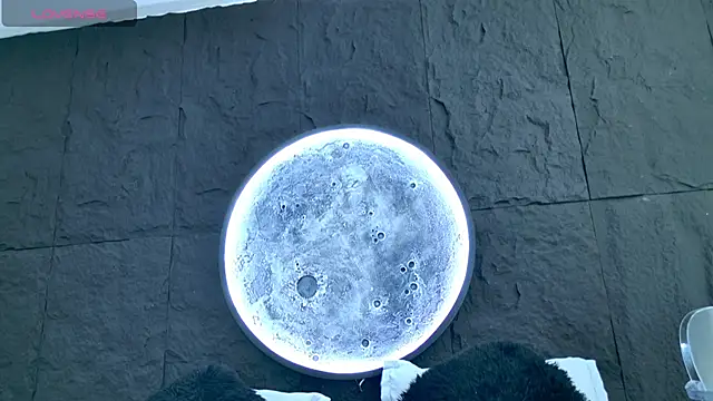 Snapshot of Alice-Bunny chatting on February 18, 2026, 8:27 pm Alice-Bunny online show from February 18, 2026, 8:27 pm