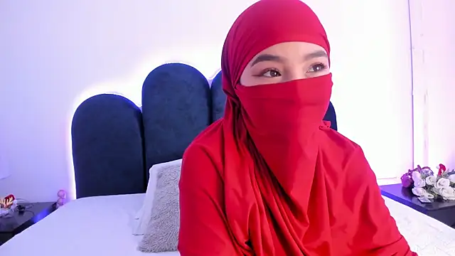 Snapshot of Yaasmin_ chatting on February 9, 2026, 7:07 pm Yaasmin online show from February 9, 2026, 7:07 pm