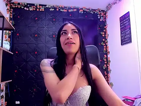 Snapshot of TiffanyDream8 chatting on February 26, 2026, 9:25 pm TiffanyDream8 online show from February 26, 2026, 9:25 pm