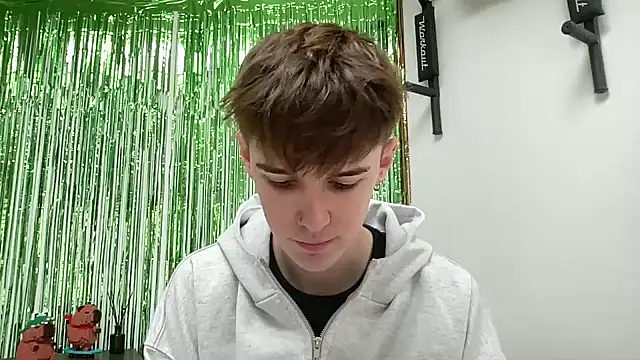 Snapshot of YourMilkyGuy chatting on February 19, 2026, 1:29 pm YourMilkyGuy online show from February 19, 2026, 1:29 pm