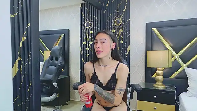 LaurenHazell online show from March 20, 2026, 3:44 am