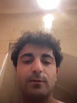 Snapshot of elia2711 chatting on February 7, 2026, 7:28 pm elia2711 online show from February 7, 2026, 7:28 pm