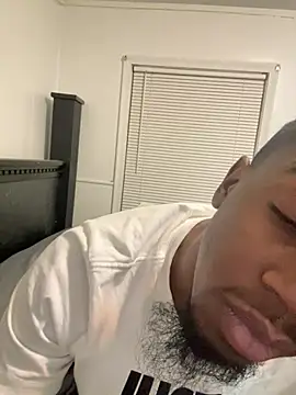 Snapshot of pussyeater_- chatting on March 3, 2026, 7:25 am pussyeater - online show from March 3, 2026, 7:25 am