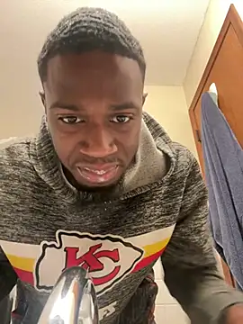 Snapshot of pussyeater_- chatting on March 27, 2026, 5:01 pm pussyeater - online show from March 27, 2026, 5:01 pm