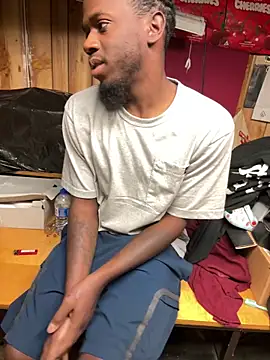 Snapshot of pussyeater_- chatting on April 8, 2026, 1:33 pm pussyeater - online show from April 8, 2026, 1:33 pm