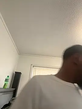 Snapshot of pussyeater_- chatting on April 9, 2026, 10:37 pm pussyeater - online show from April 9, 2026, 10:37 pm