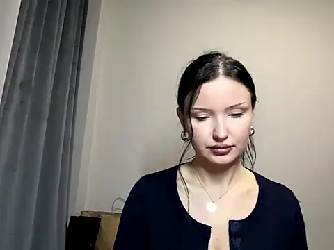 JoanGold online show from April 12, 2026, 6:13 pm