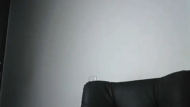 Thommas8a online show from February 21, 2026, 12:33 am