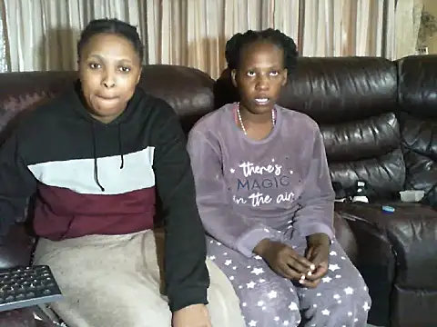 Caramel-Diva online show from March 12, 2026, 7:36 am