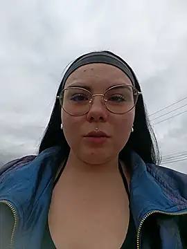 Yulska online show from May 16, 2026, 2:05 pm