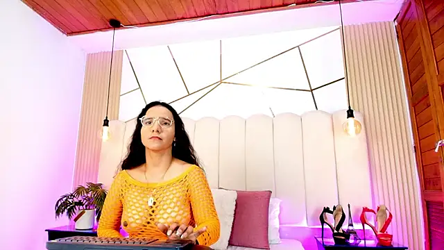 Sol Midelton online show from March 9, 2026, 3:05 pm