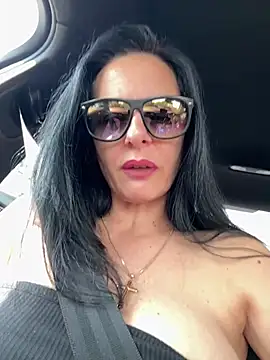 MiriamDelyn online show from May 19, 2026, 10:21 am