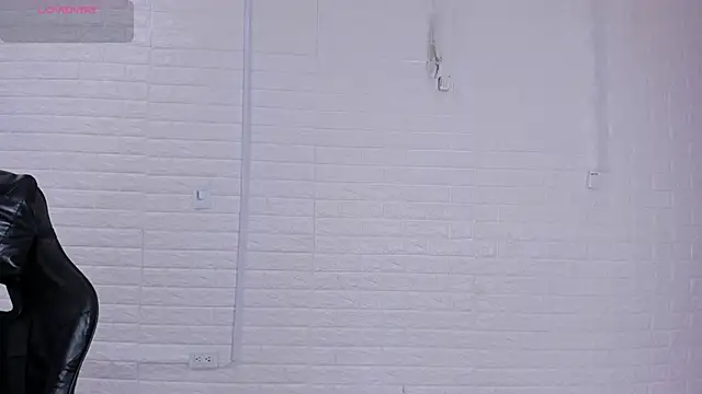 Sara Love 1 online show from March 14, 2026, 3:45 am