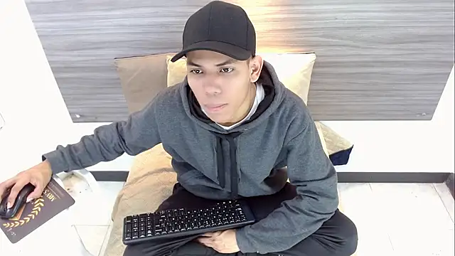 DaviidBuckx  online show from April 29, 2026, 2:15 am