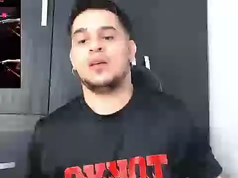 Snapshot of colin_lewis1 chatting on February 13, 2026, 3:13 am colin lewis1 online show from February 13, 2026, 3:13 am