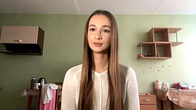 Snapshot of LacieHelaire chatting on February 15, 2026, 10:36 am LacieHelaire online show from February 15, 2026, 10:36 am