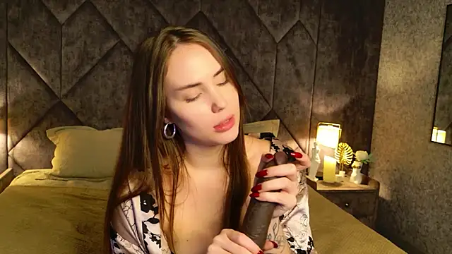 Arielle Vade online show from May 9, 2026, 6:29 am