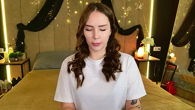 Snapshot of Arielle_Vade chatting on June 30, 2026, 5:19 am Arielle Vade online show from June 30, 2026, 5:19 am