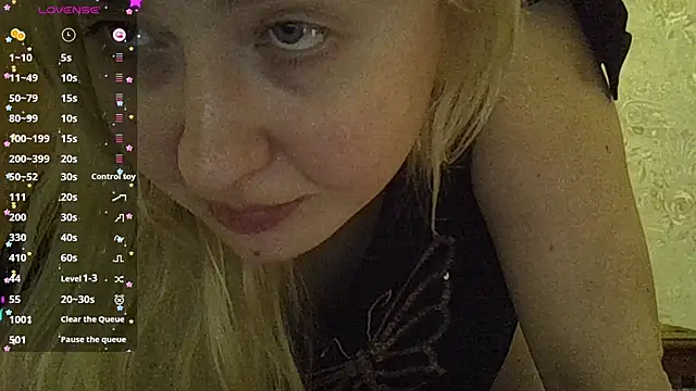 CurvyWild Lady30 online show from February 22, 2026, 9:46 pm