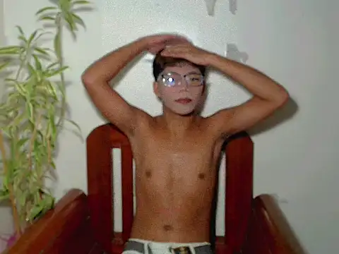 Snapshot of shopiaxox1 chatting on March 3, 2026, 7:03 am shopiaxox1 online show from March 3, 2026, 7:03 am