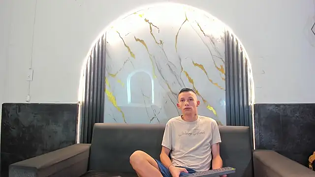 Isaak 26 online show from March 13, 2026, 11:06 am