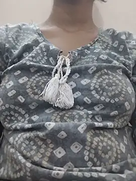 Snapshot of shivani_jain chatting on February 16, 2026, 5:42 pm shivani jain online show from February 16, 2026, 5:42 pm