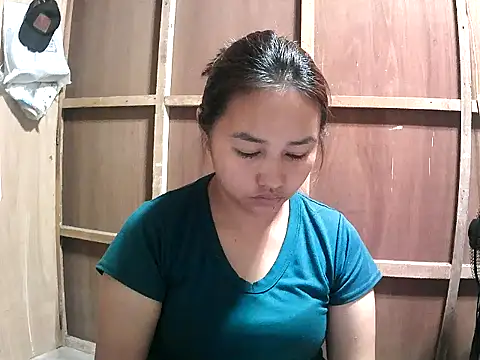 Cloudette 17 online show from February 13, 2026, 5:03 am