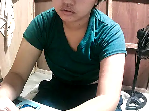 Cloudette 17 online show from February 14, 2026, 3:36 am