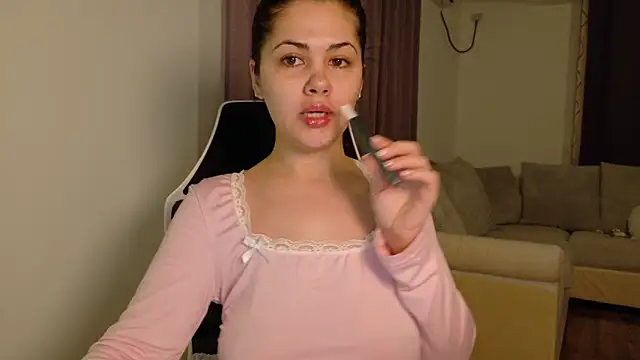 Snapshot of Sofimoon26 chatting on February 13, 2026, 4:14 pm Sofimoon26 online show from February 13, 2026, 4:14 pm