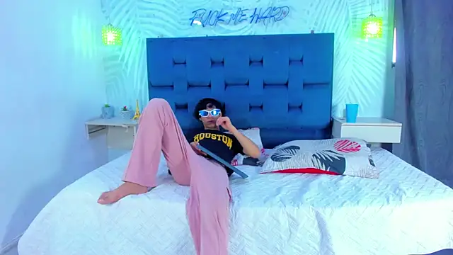 Adventurous Boys online show from February 27, 2026, 6:19 pm