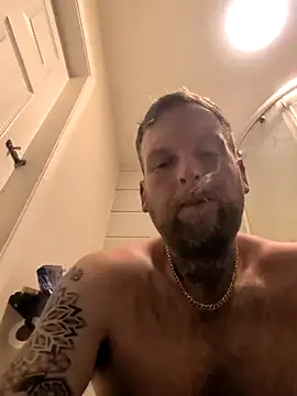 Snapshot of dave32000 chatting on March 25, 2026, 10:49 pm dave32000 online show from March 25, 2026, 10:49 pm