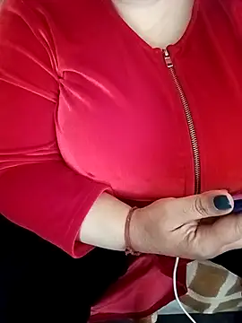 Simran 008 online show from February 13, 2026, 4:41 am