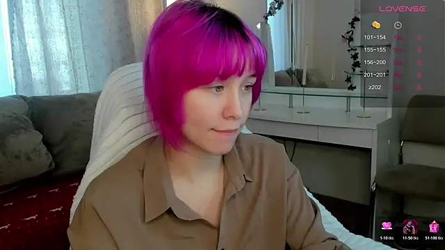 Snapshot of EmilyTrase chatting on May 12, 2026, 1:14 am EmilyTrase online show from May 12, 2026, 1:14 am