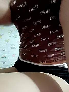 Ella lee18 online show from February 13, 2026, 9:11 pm