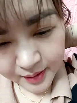 Snapshot of Kee-kimlee chatting on February 17, 2026, 2:35 pm Kee-kimlee online show from February 17, 2026, 2:35 pm